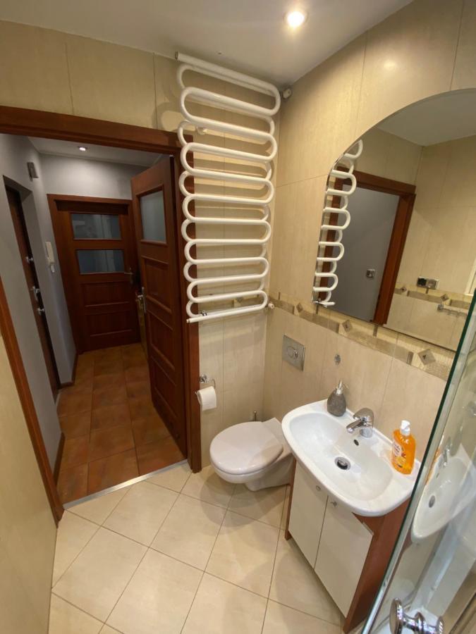 Kawalerka „kubanczyk”, Apartment *